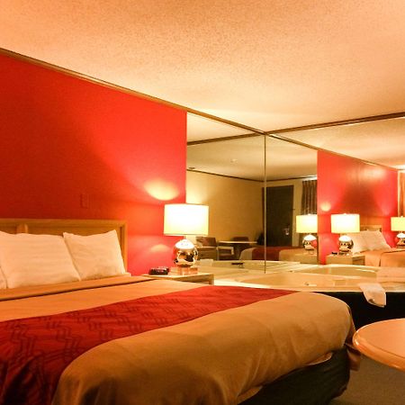 Econo Lodge Norwalk Ngoại thất bức ảnh