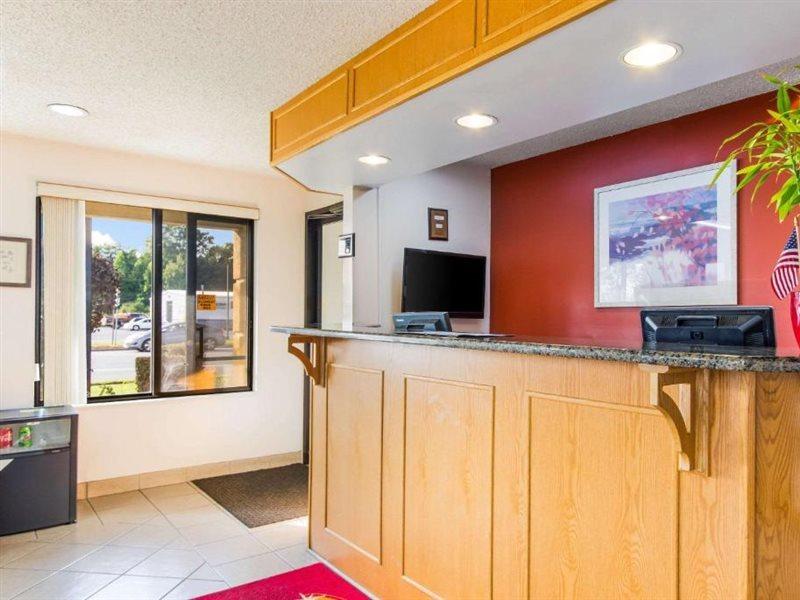 Econo Lodge Norwalk Ngoại thất bức ảnh