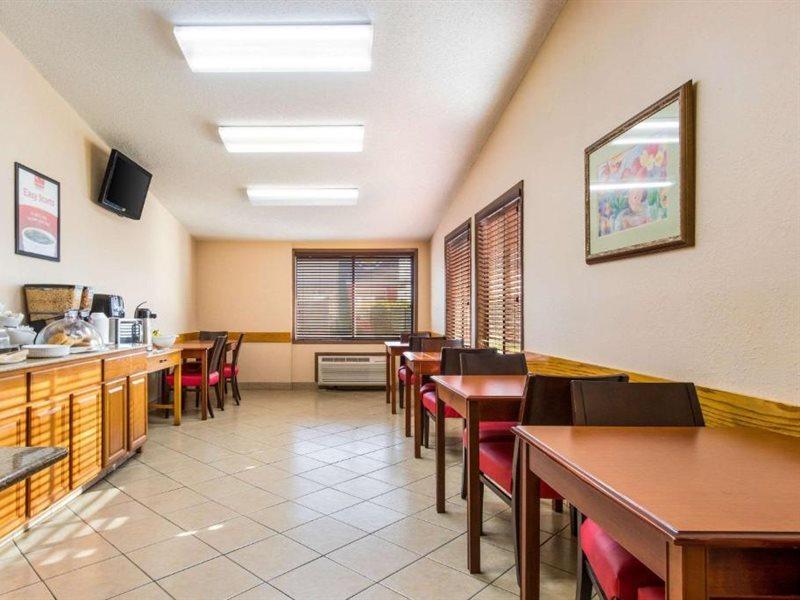 Econo Lodge Norwalk Ngoại thất bức ảnh