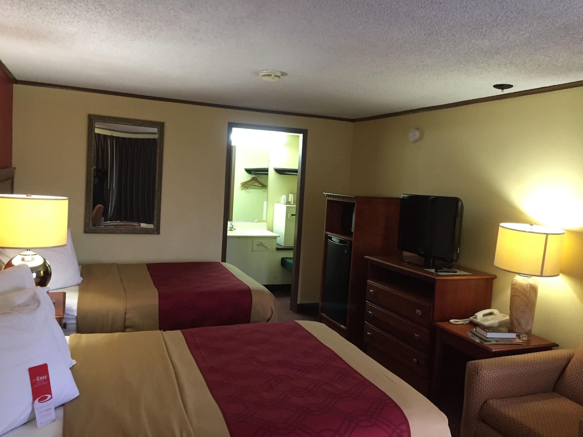 Econo Lodge Norwalk Ngoại thất bức ảnh
