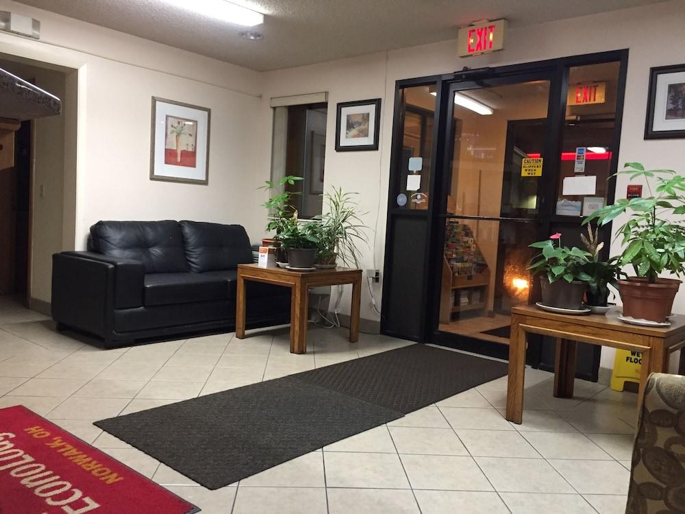 Econo Lodge Norwalk Ngoại thất bức ảnh