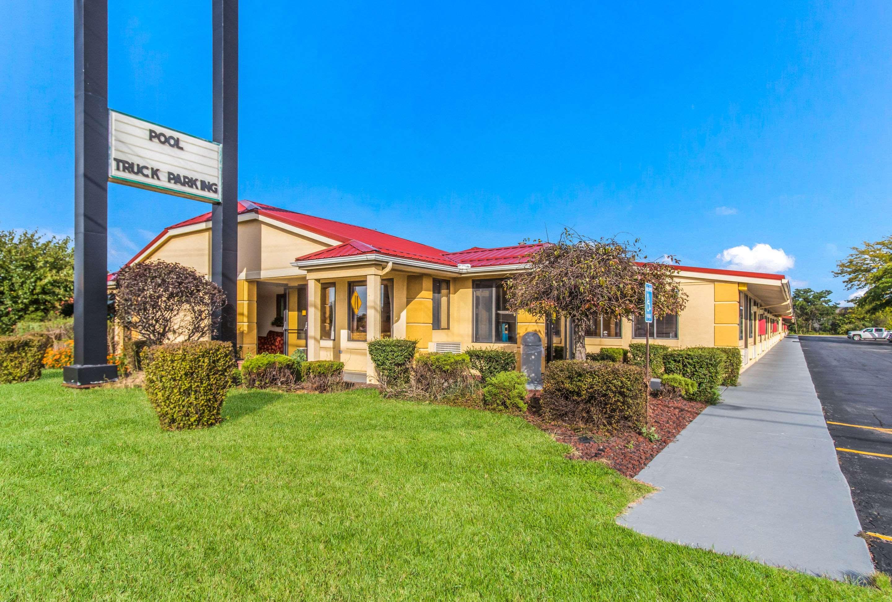 Econo Lodge Norwalk Ngoại thất bức ảnh