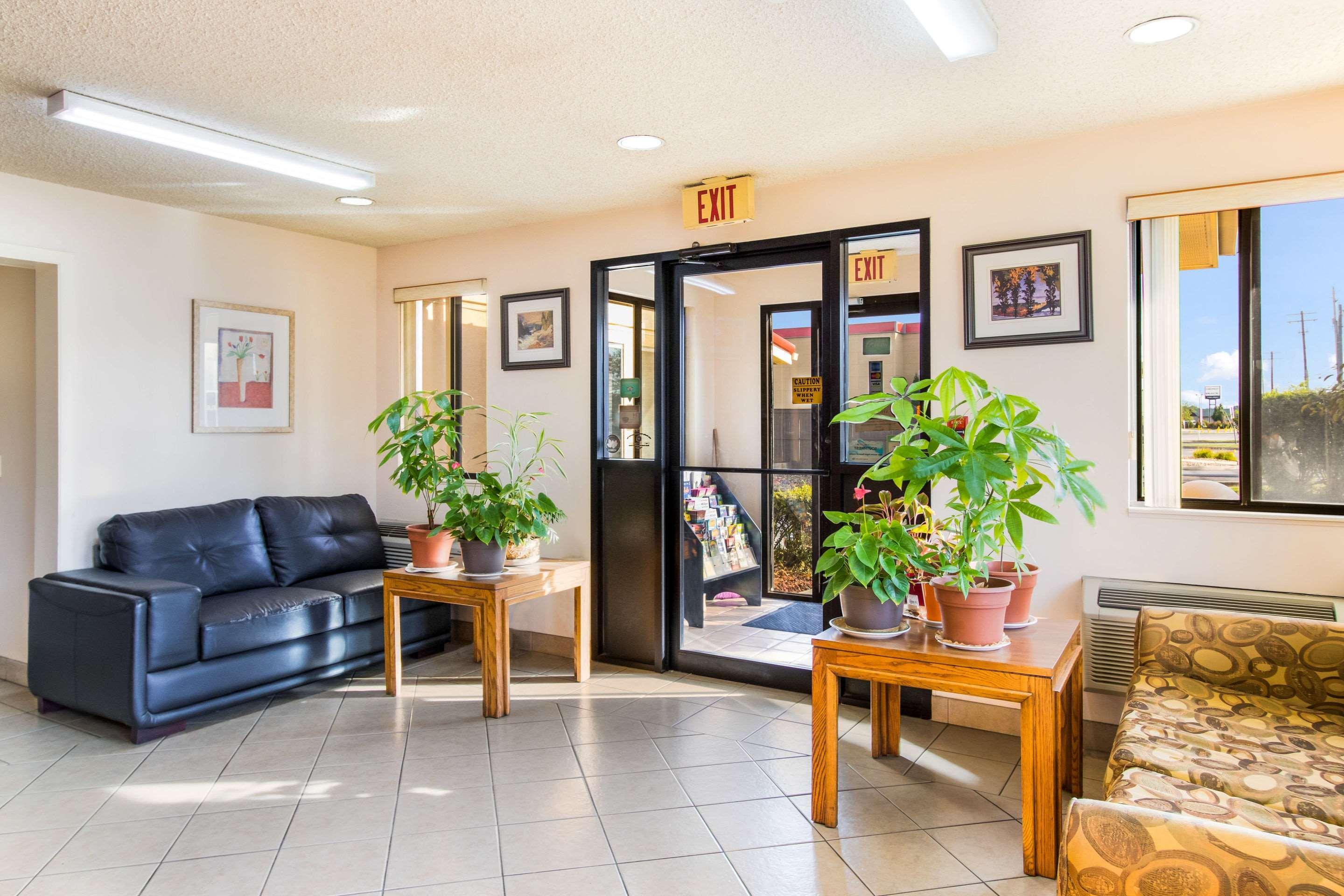 Econo Lodge Norwalk Ngoại thất bức ảnh