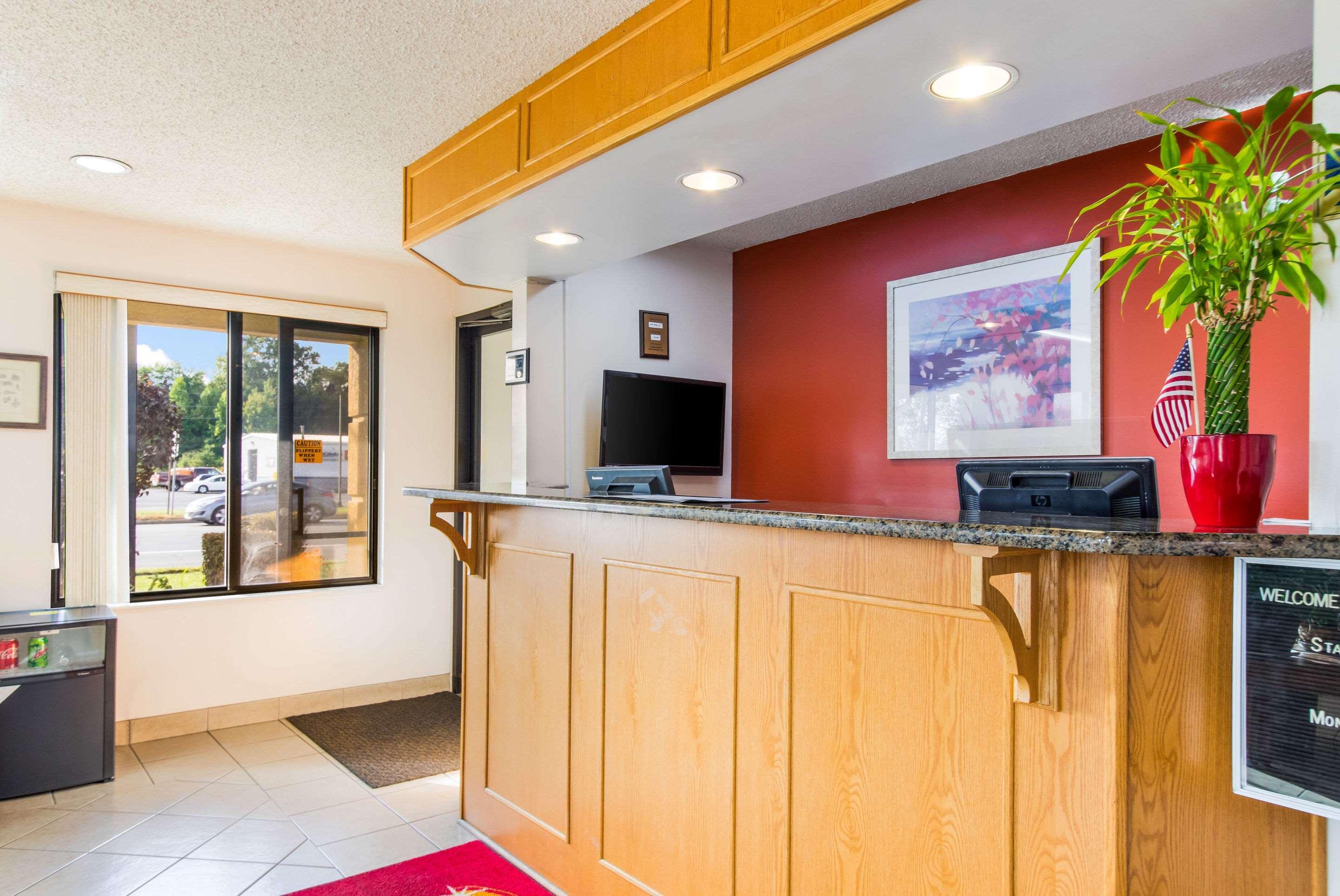 Econo Lodge Norwalk Ngoại thất bức ảnh