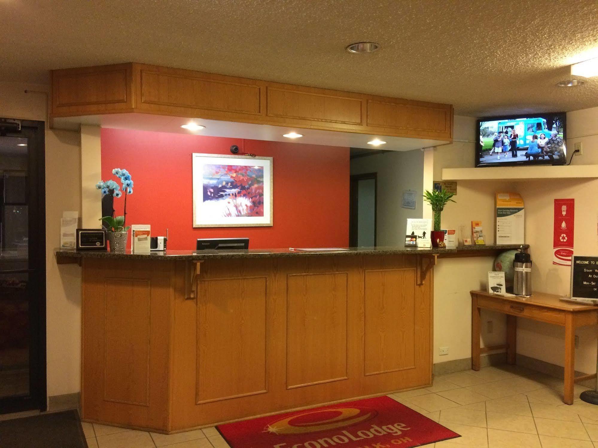 Econo Lodge Norwalk Ngoại thất bức ảnh